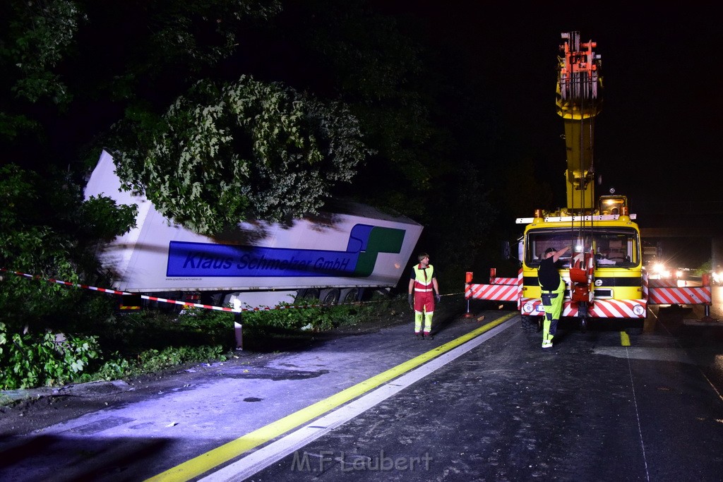 Schwerer VU A 3 Rich Oberhausen Hoehe AK Leverkusen P106.JPG - Miklos Laubert